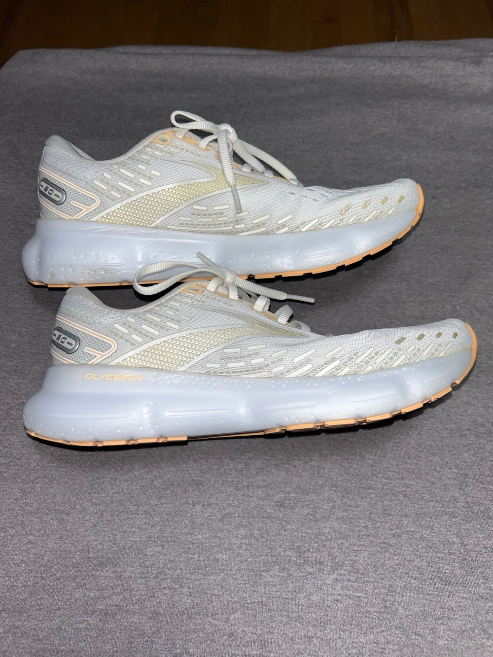 Brooks Glycerin 20 White Grey Peach Women's Shoes Size 7